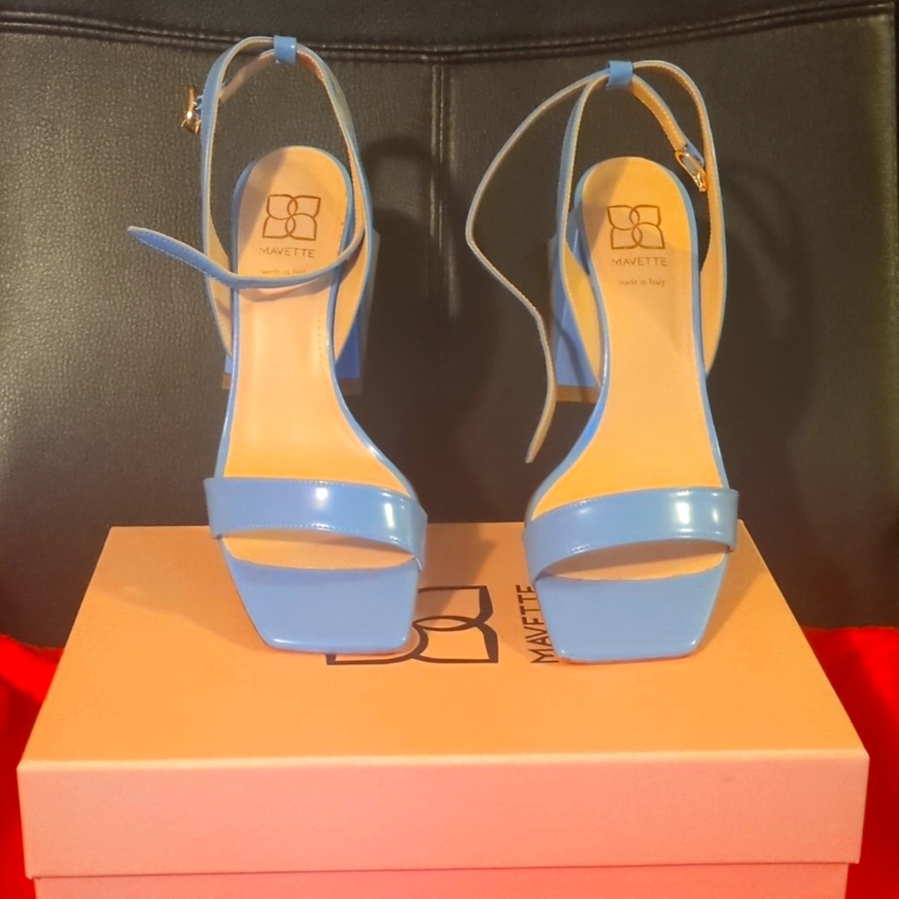 NWT MAVETTE DECO DEA SANDAL